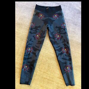 Ultracor Ultra High Floral Legging-Black Printed Sz XS